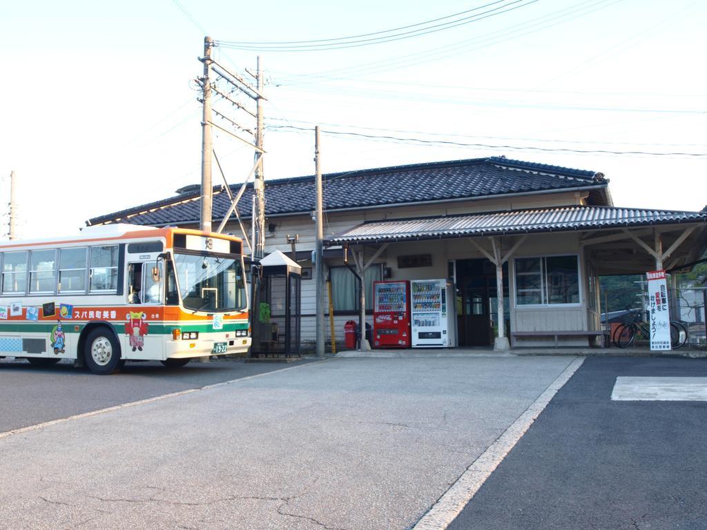 Отель Sazu Onsen Yusho Ками Экстерьер фото